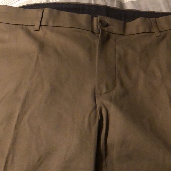 NWT JoS. A. Bank Travelier Pants - Picture 3 of 4